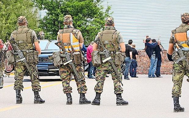 In der Krise braucht der Flughafen Zürich auch die Armee. Bild: Blaulicht Magazin